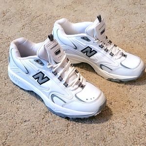 Achieve new balance size 10